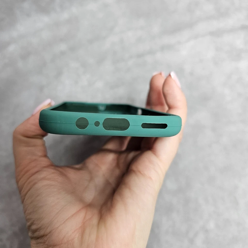 Funda de silicona verde bosque kwmobile para Motorola Moto G54 5G TPU suave cubierta de teléfono Foto 2 de 4
