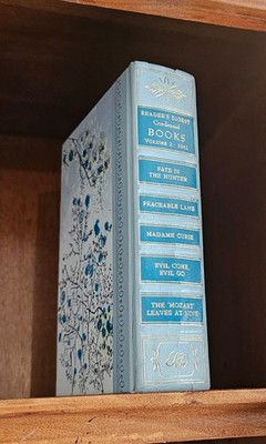 Great Read Collection of Short stories by Reader Digest, Great book for Family