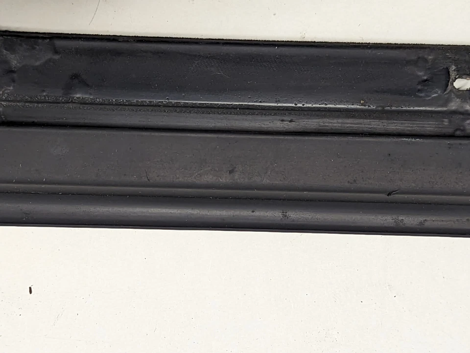 Dodge Shadow Plymouth Sundance puerta embellecedor sello barrido 5261685 Foto 4 de 4