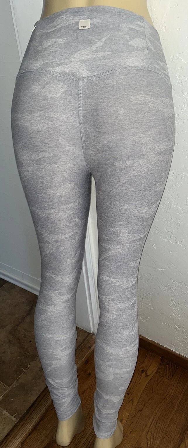 vuori high waisted clean elevation pale heather camo leggings
