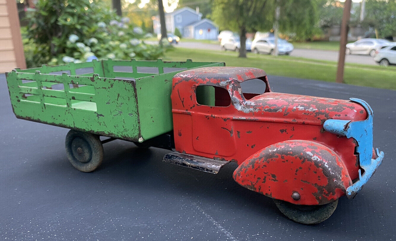 Vintage Wyandotte Pressed Steel Metal Toy Stake Bed Truck