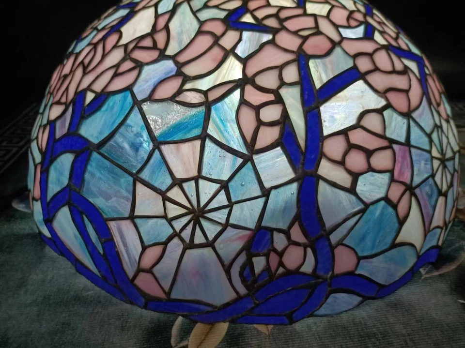 Reproducción antigua pantalla Tiffany (exenta de impuestos EE. UU.) Foto 3 de 4