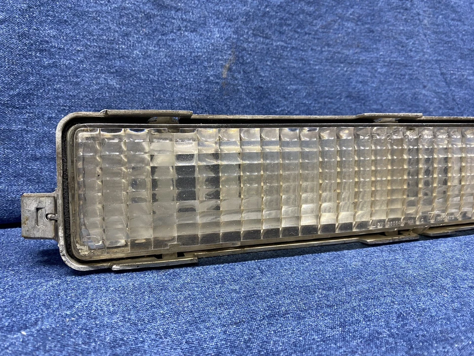 Cadillac Eldorado 1986 87 88 89 90 1991 luz de estacionamiento derecha señal de giro #2 Foto 3 de 4