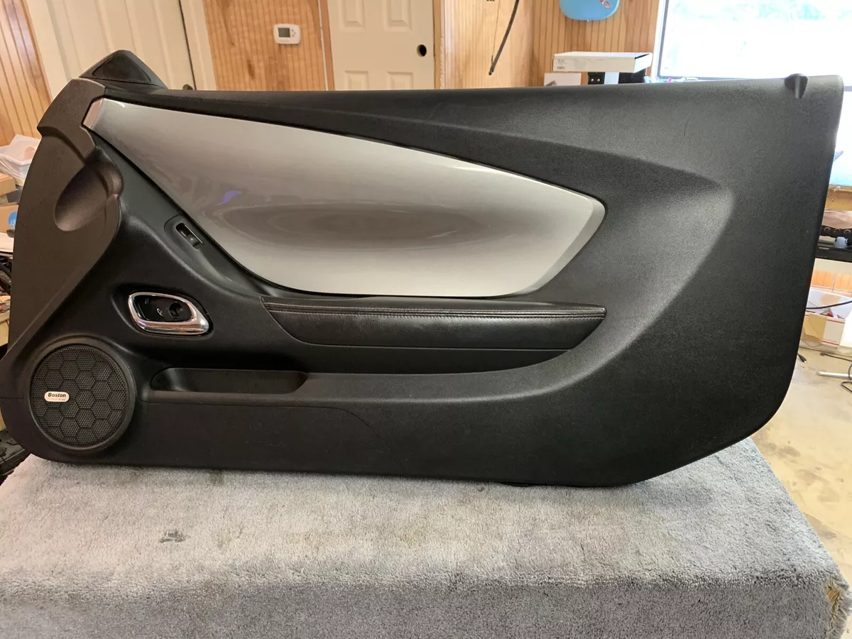 2014 camaro door panel outlet