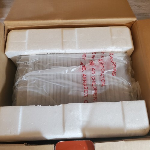 GE Spacemaker 5" B/W TV mounts New in Box VHF UHF Under Kitchen Cabinet Rare - Picture 8 of 19