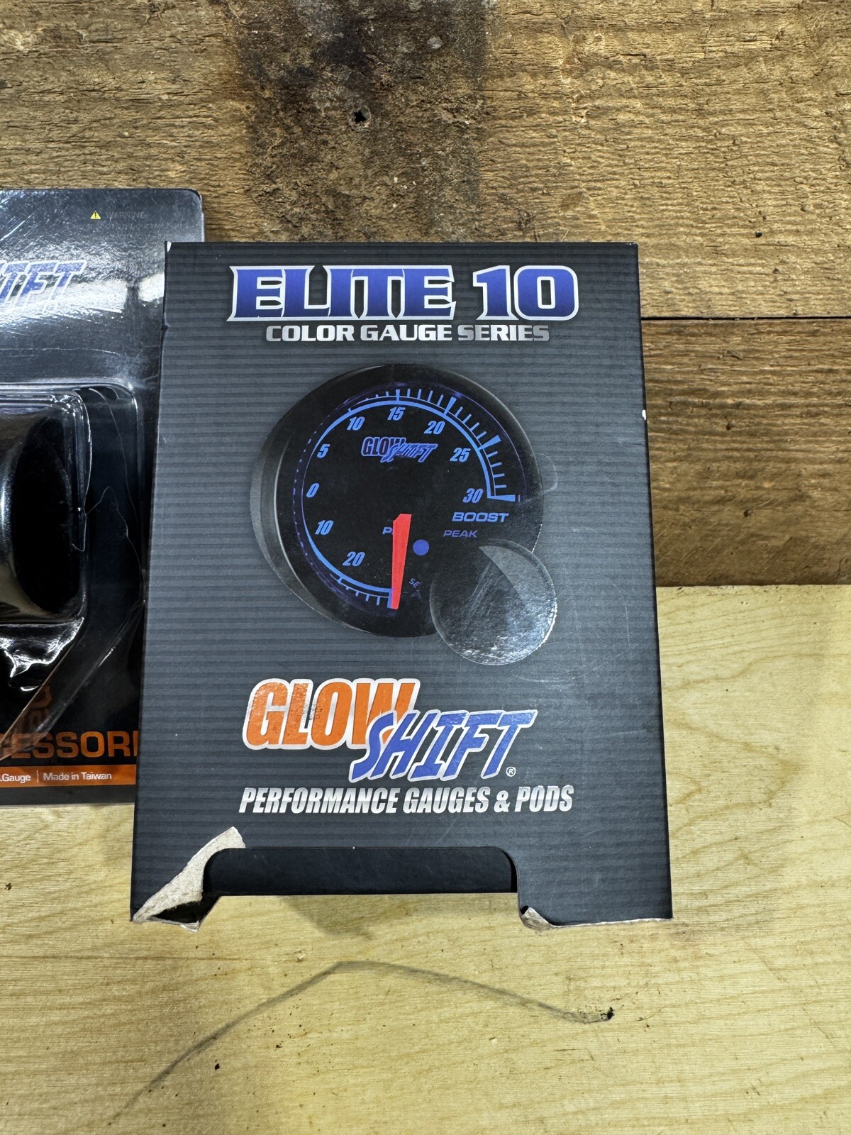 GlowShift Elite 10 Color 0-30 PSI Turbo Boost Gauge Meter W/ Housing