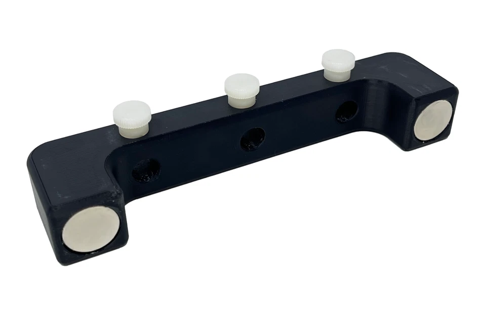 Puente magnético para cubierta HuttonTools - Se adapta a orificios de cilindro de hasta 4,5" - Hecho en EE. UU. Foto 2 de 2