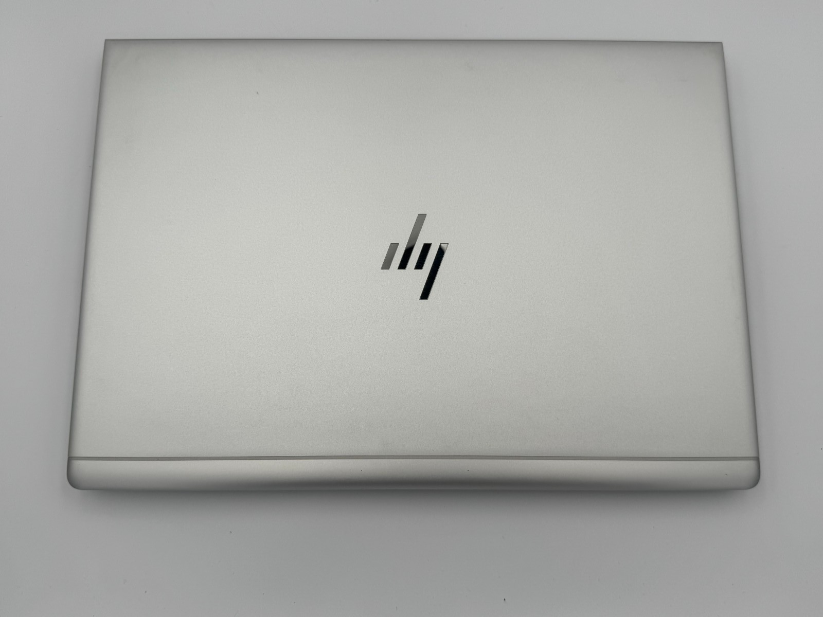 HP EliteBook 840 G6, 14-Inch Laptop, with Intel Core i5-8265U, 256 GB SSD (Solid State Drive), Windows 11 Pro