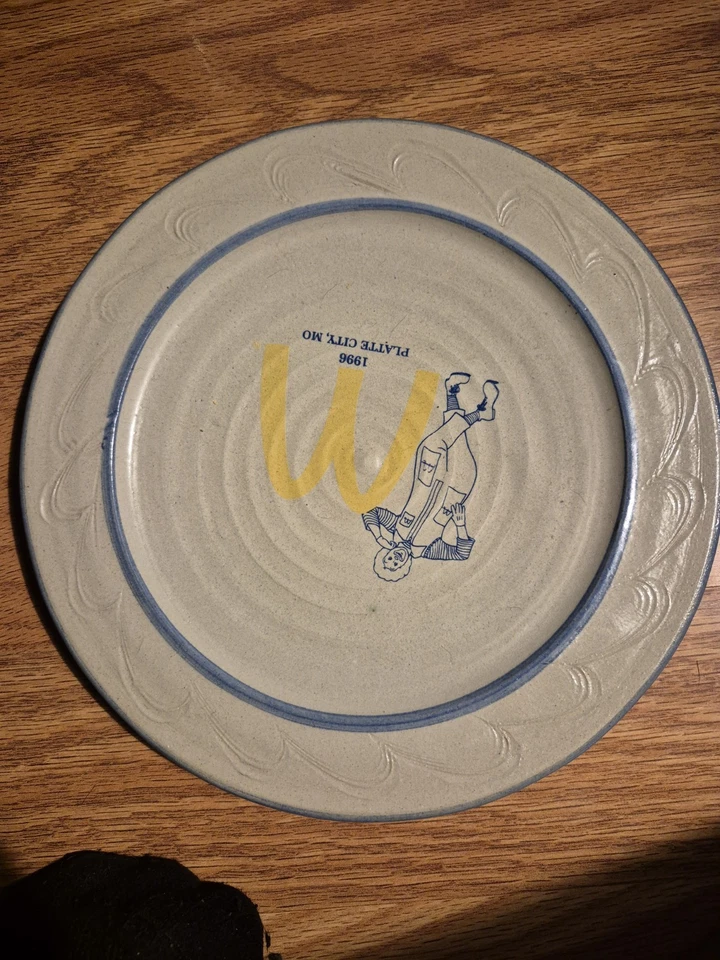 Винтажная коллекционная тарелка McDonalds Red Wing - Изображение 2 из 4