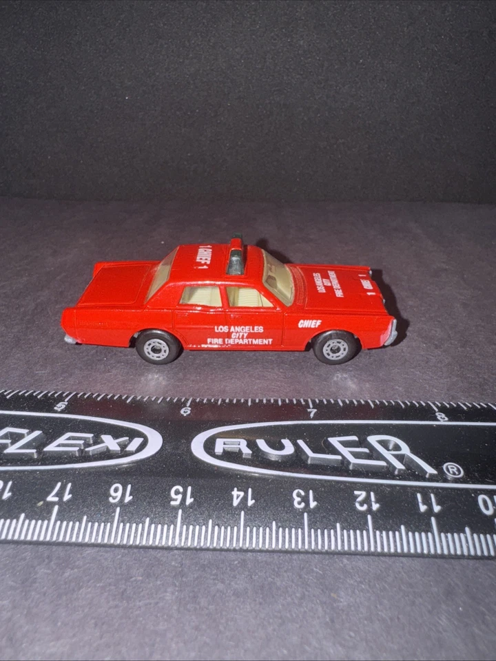 Lesney Matchbox Mercury LA Fire Department Chief 1 Made In England - Fire Chief - Image 2 of 4