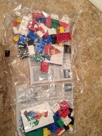 LEGO Christmas Elf Boy 10165 & Elf Girl 10166 Set 100% Complete w/ Instructions