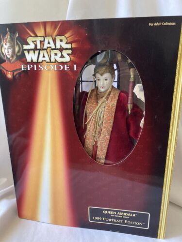 Queen Amidala Doll, Red Senate Gown, 1999 Portrait , Star Wars Episode 1 - NEW!