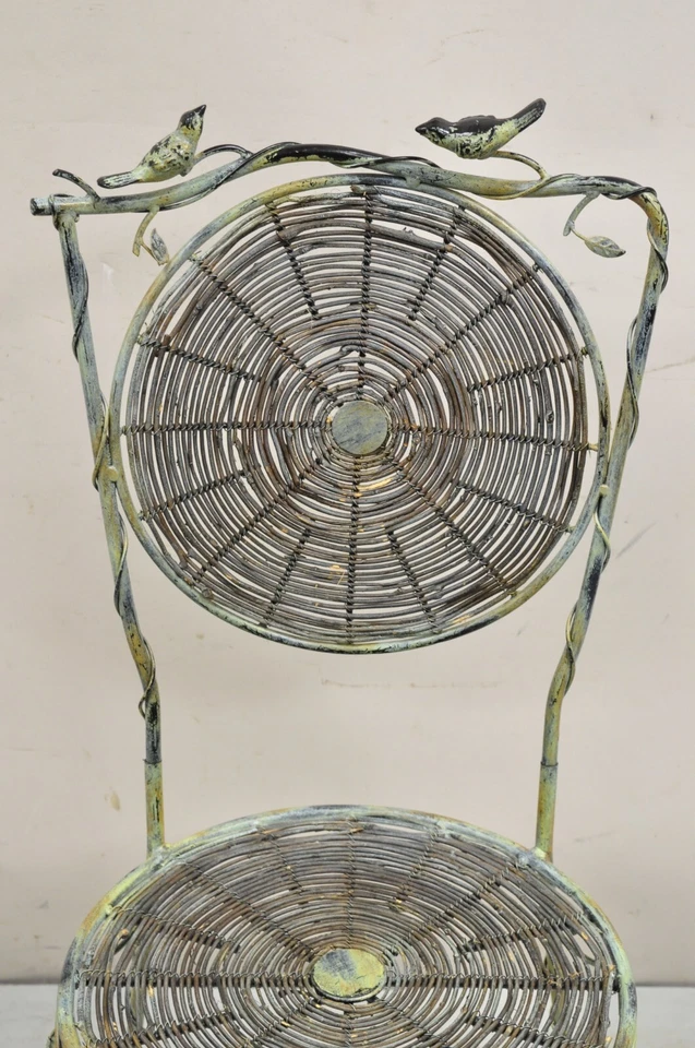 Silla auxiliar de bistró verde caña de hierro y madera estilo campestre francés con pájaros Foto 3 de 4