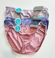 3 Vanity Fair Illumination Bikini Panty Multi 18108 Sz 5/S - NWT