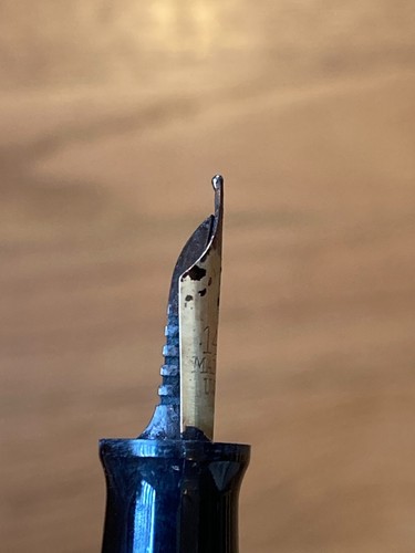 Wearever Vintage Fountain Pen 5 3/8" Unrestored Salmon Color No Chips/Cracks - Picture 11 of 14