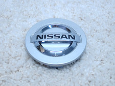 NISSAN ARMADA, TITAN OEM 18" ALLOY WHEEL SILVER CENTER CAP 40342-7S500 #A-4