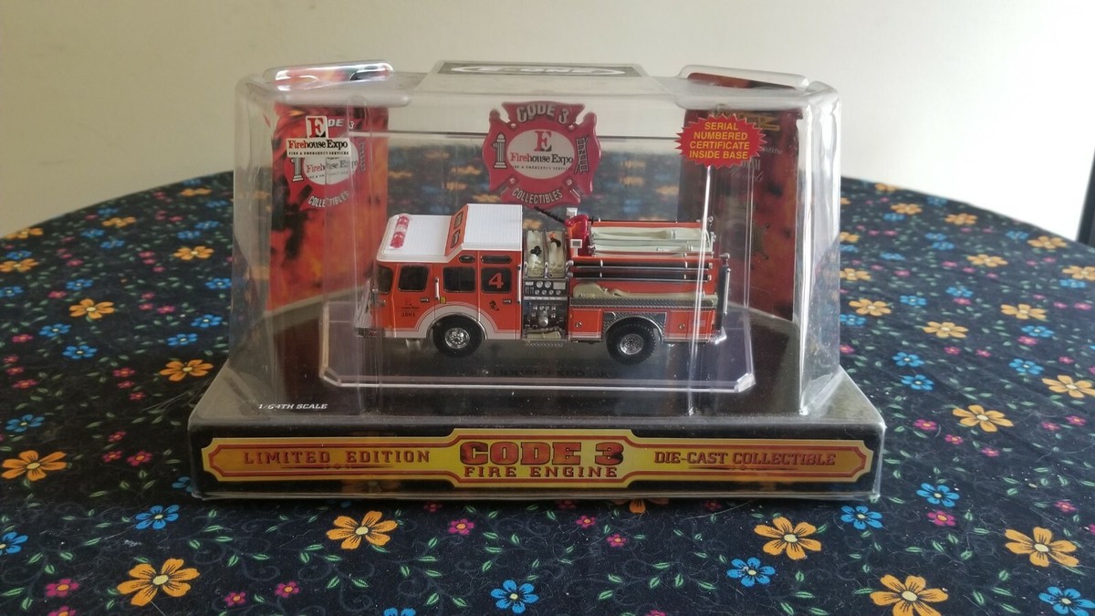 Code 3 Fire 2001 Firehouse Expo E One Engine 4 Limited