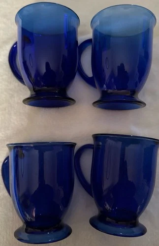 Set Of 4 Vintage Anchor Hocking Coffee Tea Cafe Mugs Cobalt Blue Glass Footed
