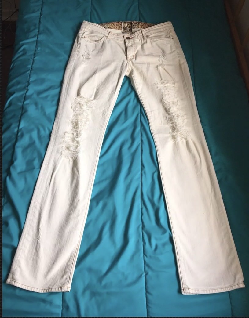 Distressed Ripped Rich & Skinny Jeans for Women Size 30x33-image