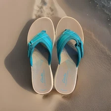CLARKS Cloudsteppers Womens Aqua Breeze Sea  FLIP FLOPS   8M  NWOB