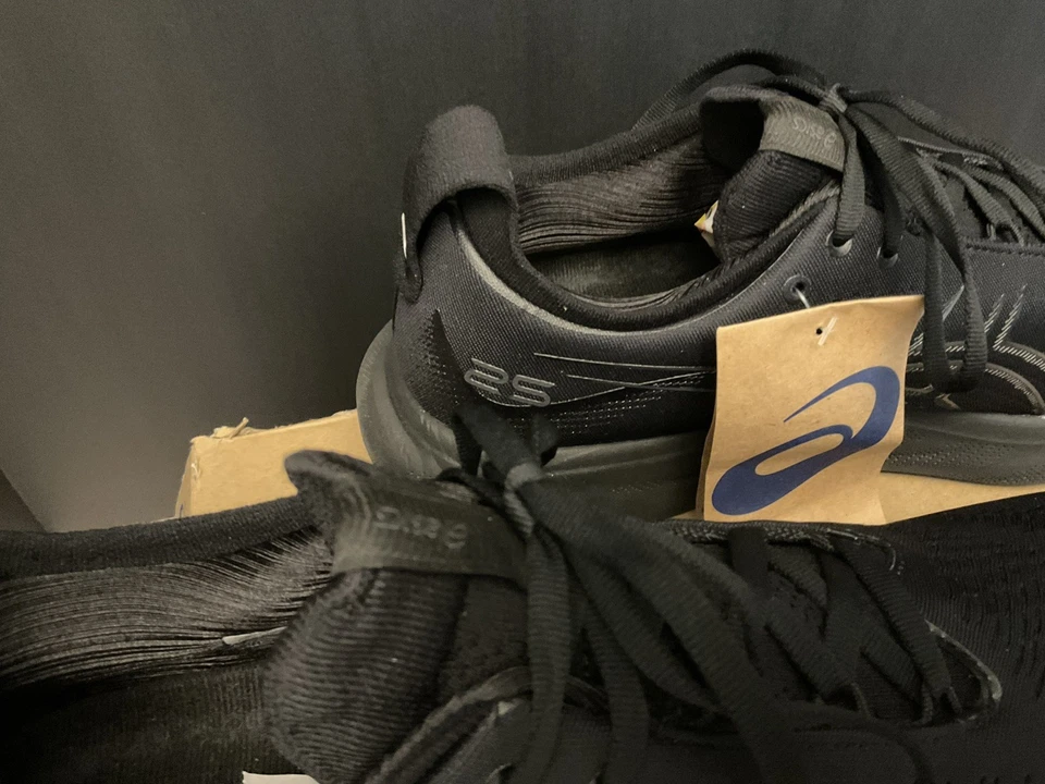 ¡Nuevo! Zapatos para correr Asics Gel-Nimbus 25 para mujer negros/gris grafito. Talla 12. Bonito Foto 3 de 4