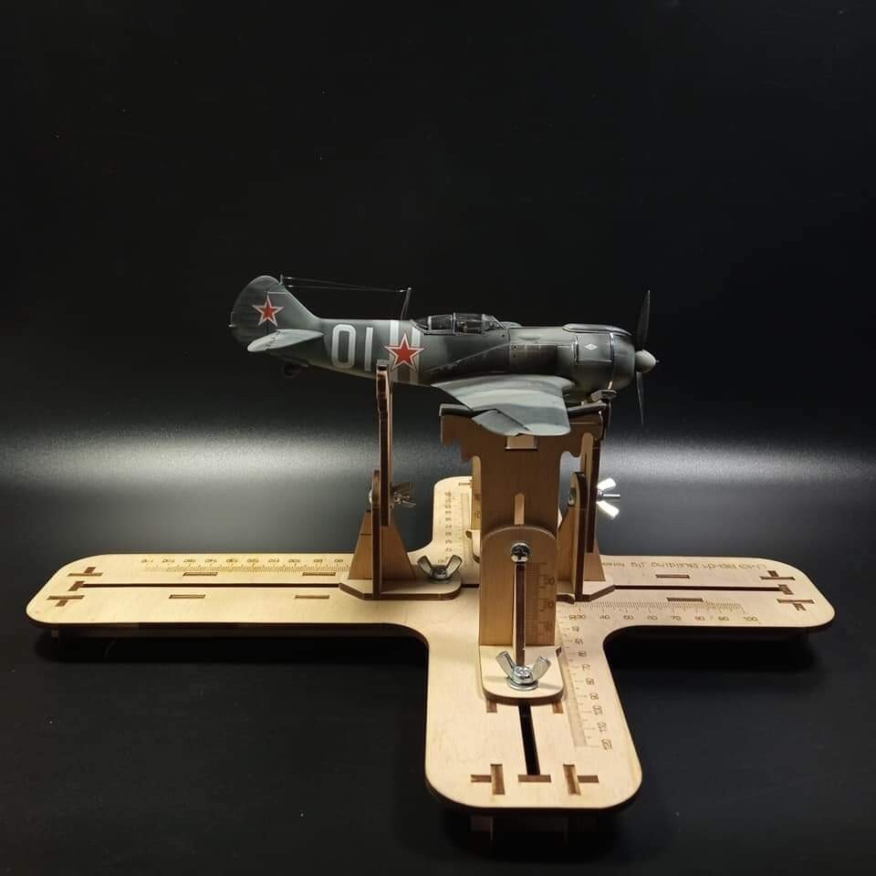 Picture 1 of 24