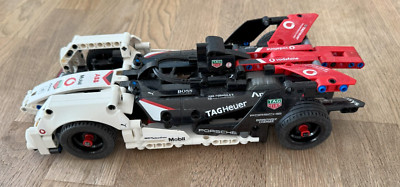 LEGO   Technic 42137 Formula E  Porsche 99X Electric