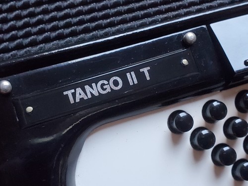 Beautiful Hohner Tango II T accordion IIT fisarmonica - Picture 5 of 19