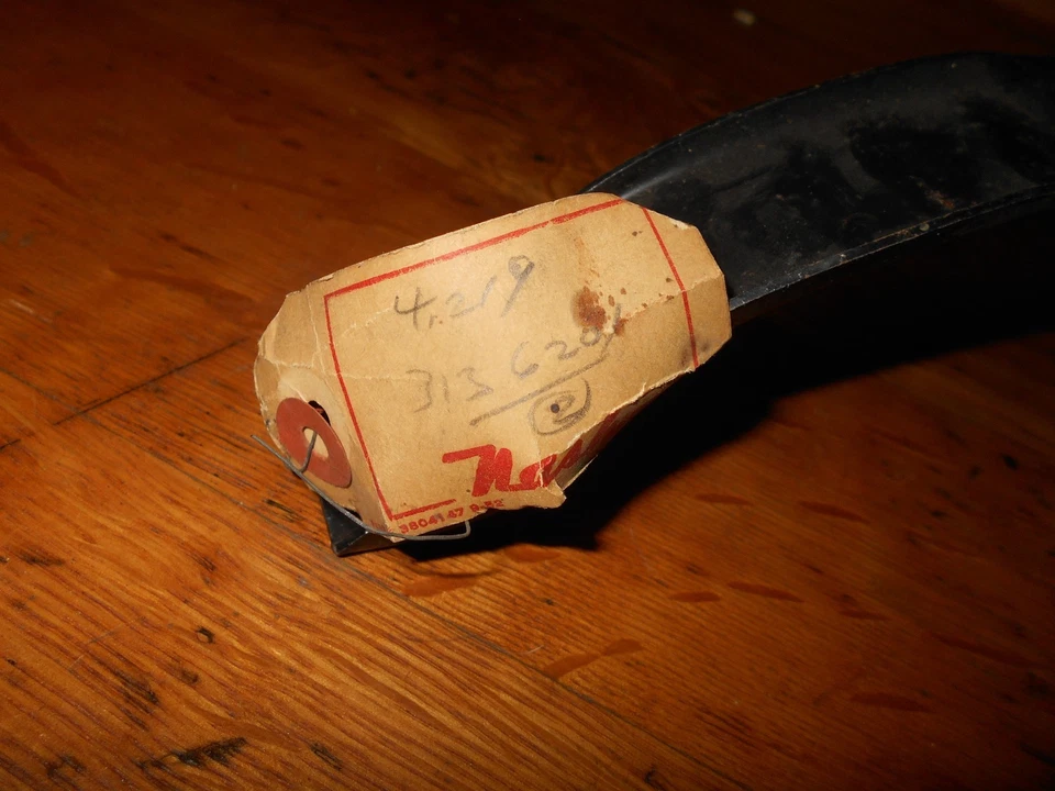 Correa de soporte de silenciador inferior 1952 1953 1954 Nash Statesman & Ambassador NOS  Foto 2 de 4