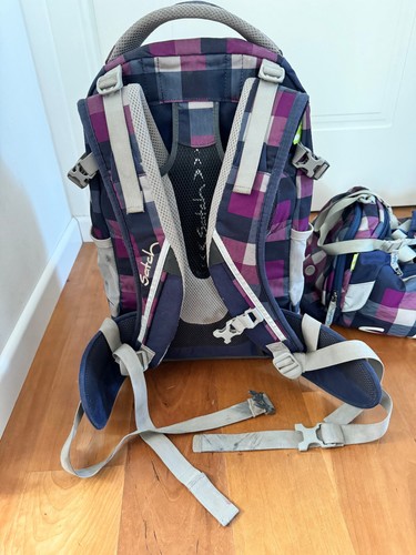 Satch Pack Schulrucksack + Sporttasche karo Lila/Blau ergonomisch Rucksack - Bild 3 von 12