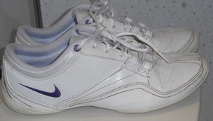 women's nike lightweight trainers