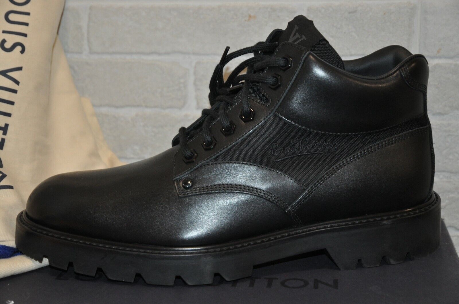 Louis Vuitton Bota Oberkampf Nigo Vuitton Negro Cuero ref.444435