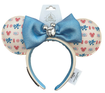 Disney Parks DVC Logo Minnie Ears White Faux Leather Shimmering Bow Mickey - NEW