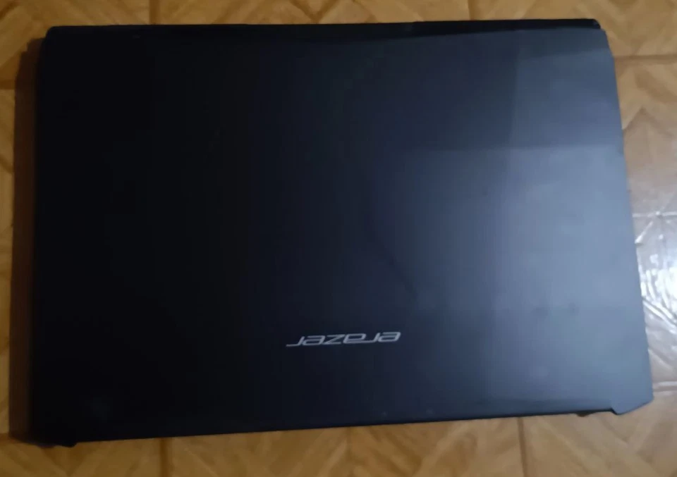 MEDION ERAZER X7855 Gaming Laptop i7 GTX 16GB RAM SSD Win10 - Bild 2 von 4