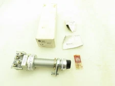 Allen Bradley 800HL-HP2KB6AAXX Heavy Duty Selector Switch 2NO 2NC Type Ser A
