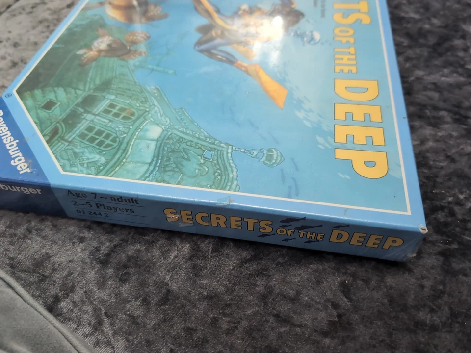 Secrets of the Deep Ravensburger 1991 Vintage Game Sealed - Image 4 of 4