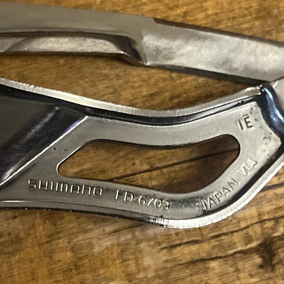 Vintage Shimano Ultegra Front Derailleur FD-6703 10 Speed Triple Braze On Bottom - Image 3 of 4