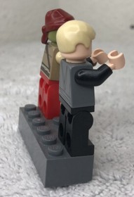 Lego Star Wars 9496 Minifigures Luke and Kithaba w/ Blaster | Desert Skiff