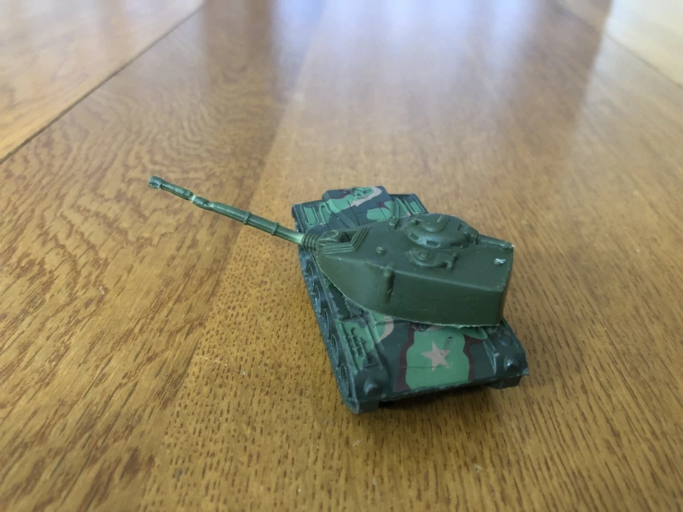 Vintage 1974 Hot Wheels Big Bertha Tank Military Army Camo Camouflage - Image 2 of 4