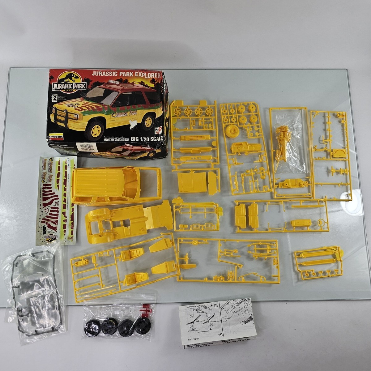 Lindberg Jurassic Park Explorer Big 1/20 Scale Model Kit