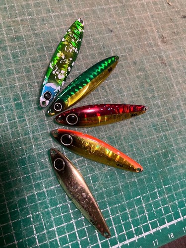 Jig Métal Jackall Bin Bin TG Tungstène – 60g, Or Vert Ika Glow, Pêche En Mer
