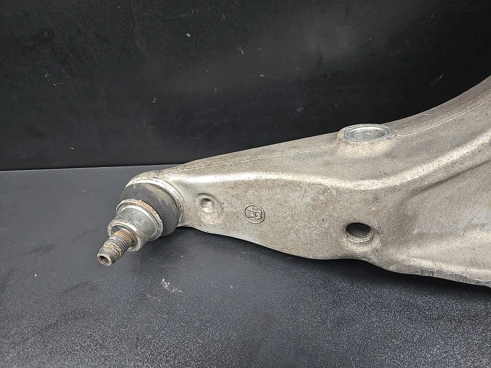 2014-2022 MASERATI QUATTROPORTE AWD FRONT RIGHT SIDE LOWER CONTROL ARM OEM - Image 2 of 4