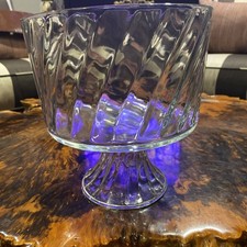 Tazón grande pequeño pedestal de vidrio pesado diseño de postre/fruta 9” largo 8” ancho