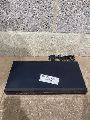 Samsung BD-P1620 Blu-ray Disc Player HDMI 1080p BD-LIVE Wireless Ready