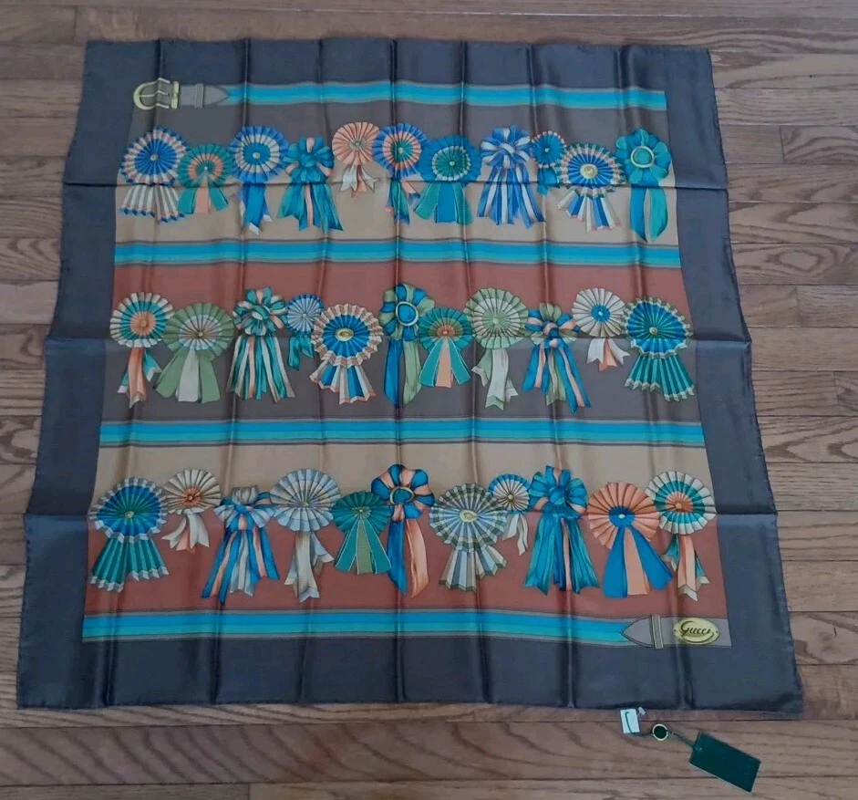 Foulard en soie vintage Gucci jockey course de chevaux ruban récompenses 33