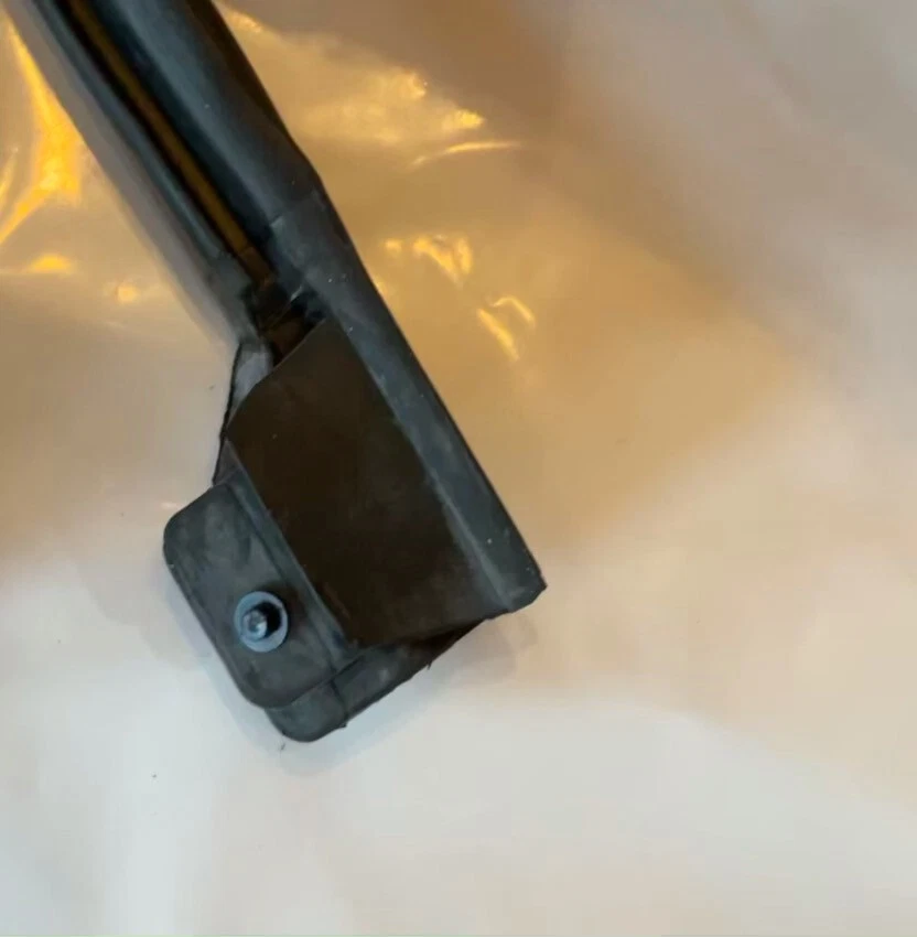 Juego de subsello puerta Honda CRX 88 USDM, puertas delanteras 72325-SH2-013, 72365-SH2-013 Foto 4 de 4