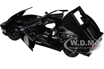 2005 FORD GT BLACK & SILVER 