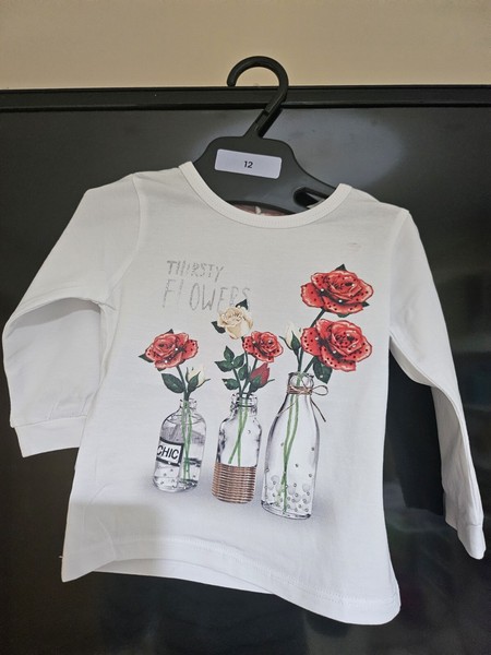Camiseta Con Flores