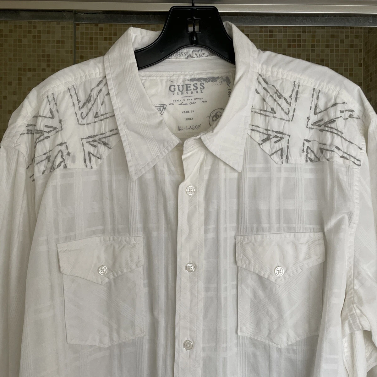 Vintage guess store button up