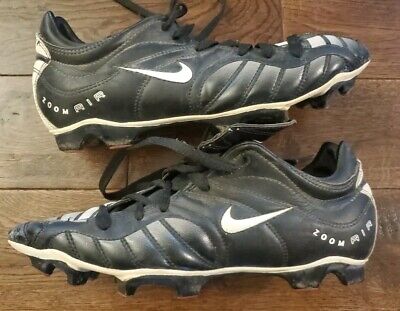 ULTRA RARE MODEL 2000 NIKE ZOOM AIR BLACK SOCCER CLEATS ULTRA RARE MODEL 2000 NIKE ZOOM AIR BLACK SOCCER CLEATS